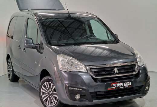 Peugeot 120cv RARE Avec GIRAFON  3places  Ecran  Cam� ...