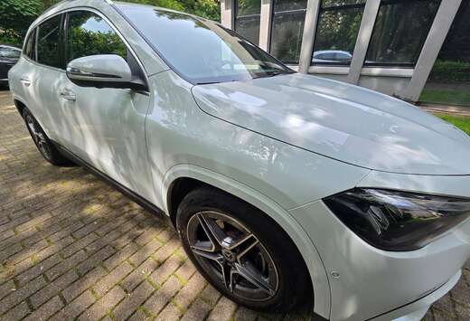 Mercedes-Benz AMG Line Advanced Plus