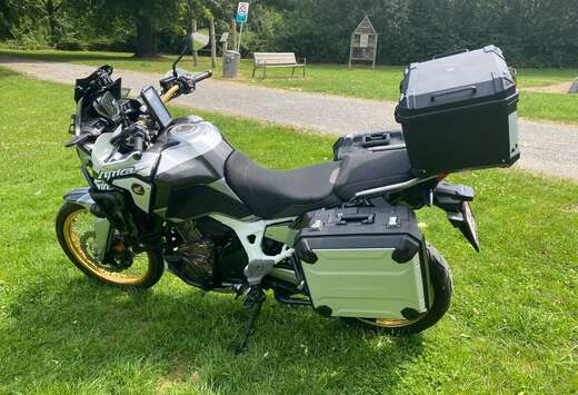 Honda Africa Twin Adventure Sports DCT