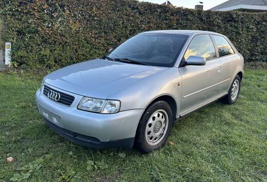 Audi 1.6i Ambiente