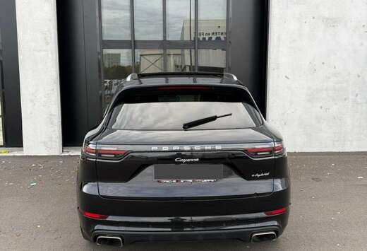 Porsche E-Hybrid Platinum Edition