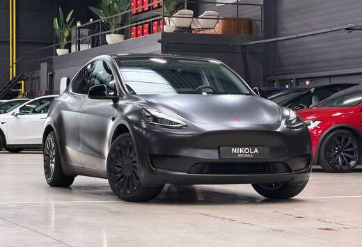 Tesla REAR WHEEL DRIVE - FULL WRAP - AUTOPILOT