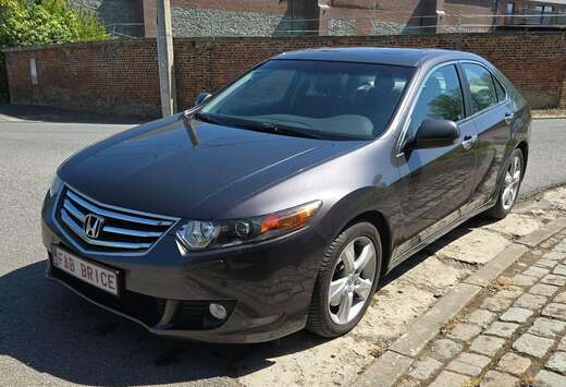 Honda Accord 2.4i 201cv 1er propriétaire 164000Km