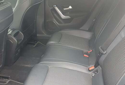Mercedes-Benz (EU6AP)