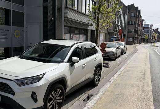 Toyota RAV4 2.0i AWD Premium CVT