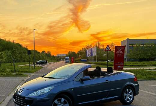 Peugeot CC 1.6 16V - 110