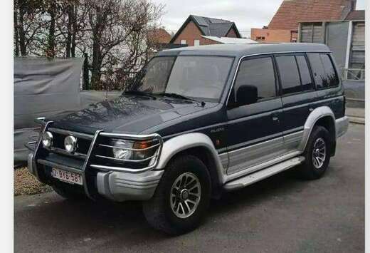 Mitsubishi Pajero long body
