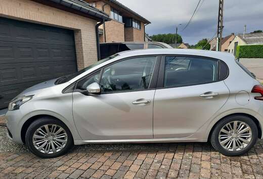 Peugeot 208 1.2i PureTech Active