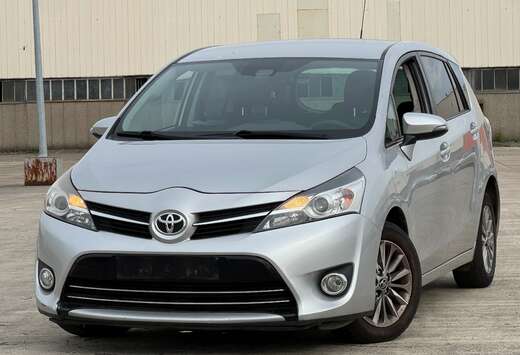 Toyota 1.6 D-4D / CAMERA / NAVI / EURO6B / 1PROP CARN ...