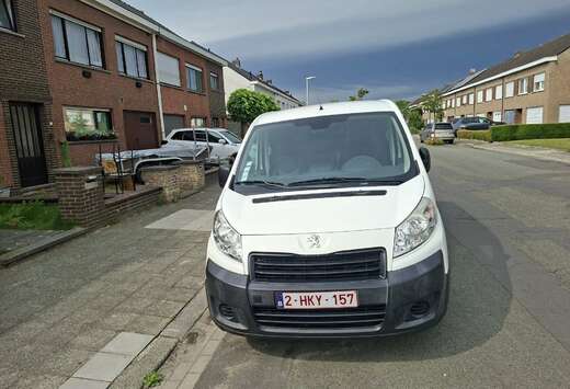 Peugeot 1.6 HDi 227 L1H1.  contact number 0465523543