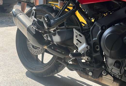 Akrapovic
