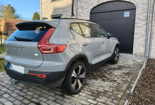 Volvo T4 Recharge DKG Plus Dark