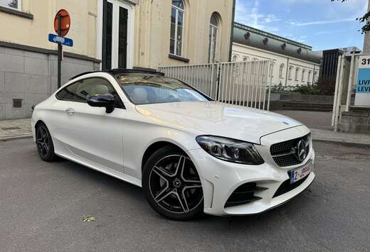 Mercedes-Benz Amg Line //LED , TOIT PANO , ETC,…