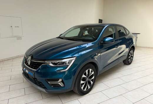 Renault Arkana E-TECH 1.6i