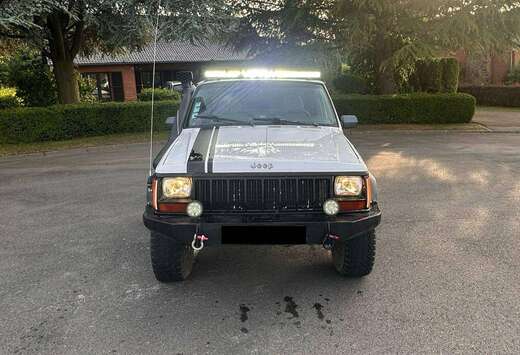 Jeep 2.5 Turbo Laredo