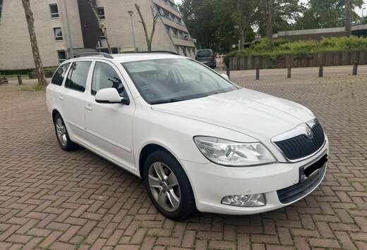 Skoda SW 1.4 TSI Ambiente DSG