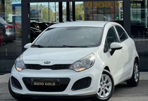 Kia 1.2i / FACELIFT / CLIMATISATION / CARNET