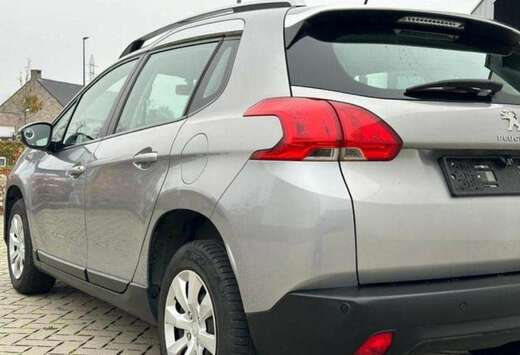 Peugeot 2008 1.2i PureTech Active S