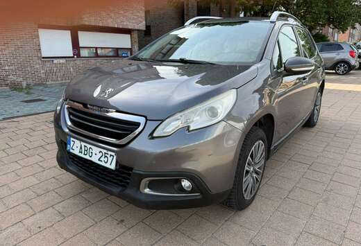 Peugeot 2008 1.2i Active