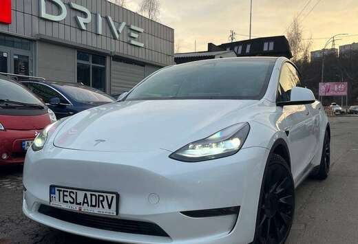 Tesla Performance Dual Motor AWD 82kWh