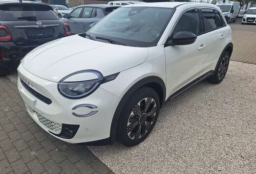 Fiat 600 1.2 Hybrid La Prima DCT
