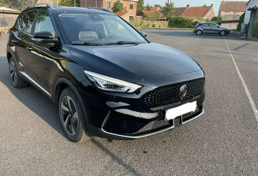 MG e-ZS 72 kWh Luxury Long Range