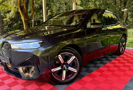 BMW 40 xDrive |BLACK PACK | 21\