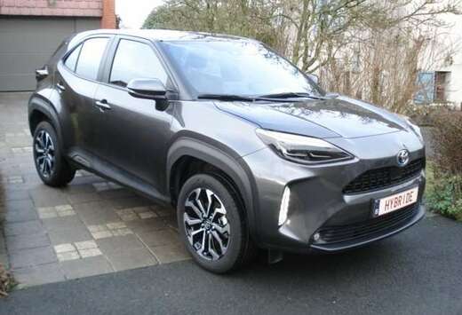 Toyota Yaris Hybrid 1.5i VVT-i E-CVT Dynamic