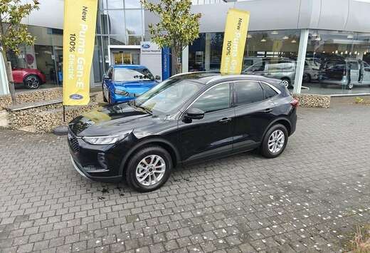 Ford Titanium FHEV AWD