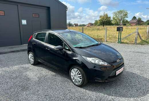 Ford 1.25 Essence AIRCO 2011 130000km Euro 5a 5portes