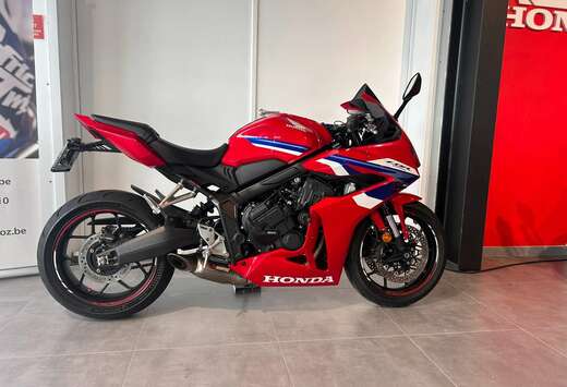 Honda CBR650R E-Clutch