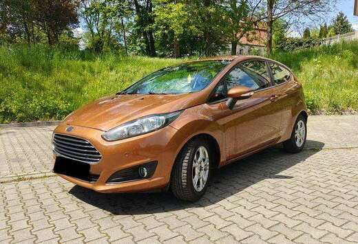 Ford 1.25i 16v Ambiente Town Car