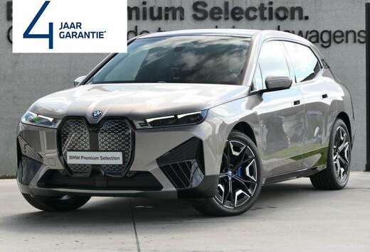 BMW xDrive50 Sport  PANO  TOWB