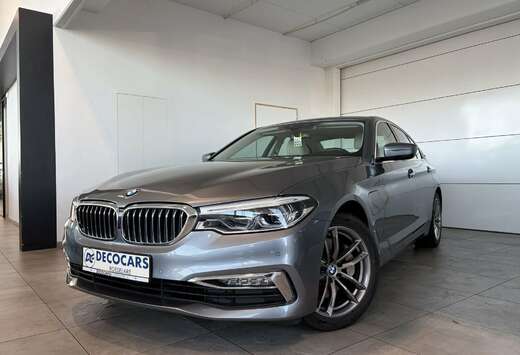 BMW 530e - M Velgen / Sfeerverlichting / Keyless / In ...