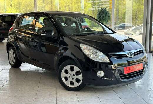 Hyundai 1.4 ESSENCE 101CV - AIRCO - AUTOMATIQUE - 1ER ...