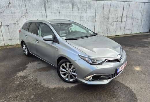 Toyota Auris Touring Sports 1.8 CVT HSD TC Lounge LHD