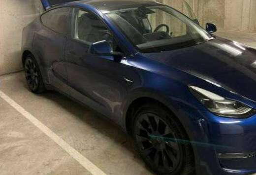 Tesla Model Y 72.5 kWh Dual Motor Long Range (324 kW)