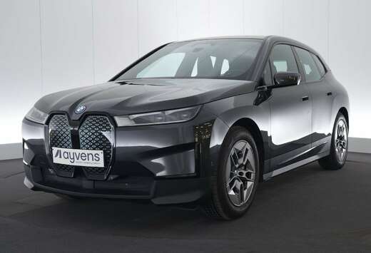 BMW 70 kWh xDrive40 LEDER/CUIR LED GPS PDC CAM H/K Ve ...