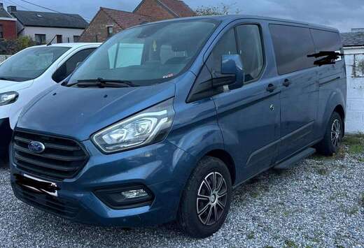 Ford Transit Custom 2.0 TDCi L2 8 PLACES