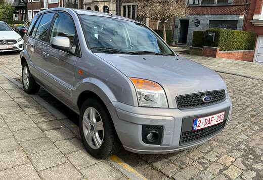 Ford Fusion 1.4i Xtrend