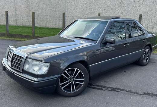Mercedes-Benz W124