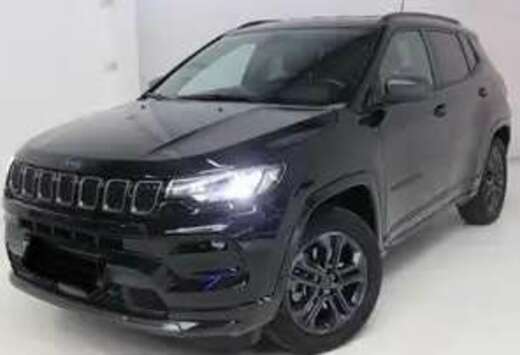 Jeep Compass 1.3 T4 PLUG-IN HYBRID Automatik Limited