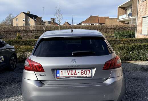 Peugeot 1.2 PureTech Style (EU6.2)