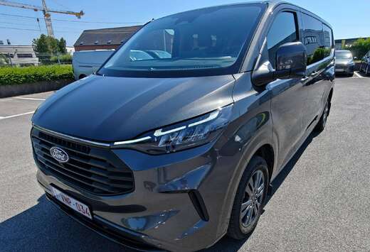 Ford Transit Custom 2.0 TDCi L2H1 Limited Multi-cab S ...
