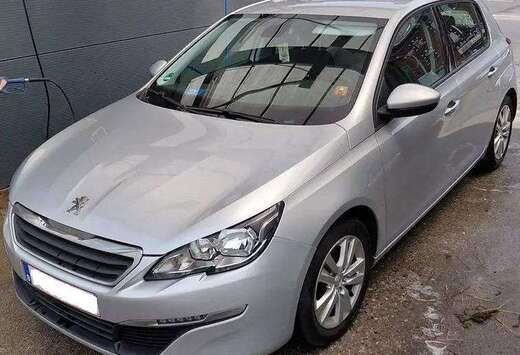 Peugeot 308 1.2 PureTech Style STT