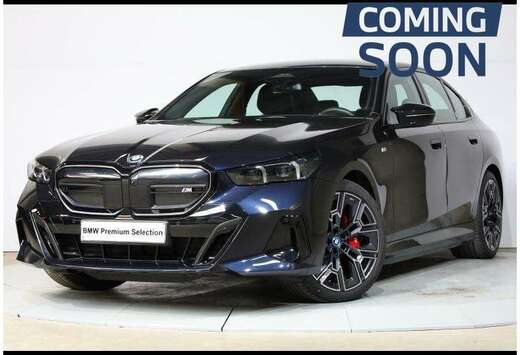 BMW M60 xDrive Berline Kit M Sport
