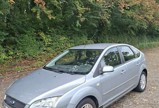 Ford 1.6i 16v Ghia
