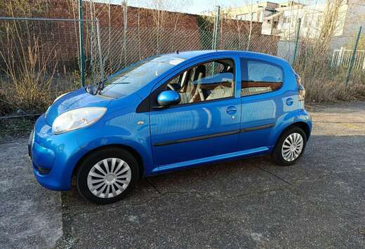 Citroen 1.0 Selection 2011