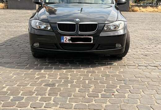 BMW 318i