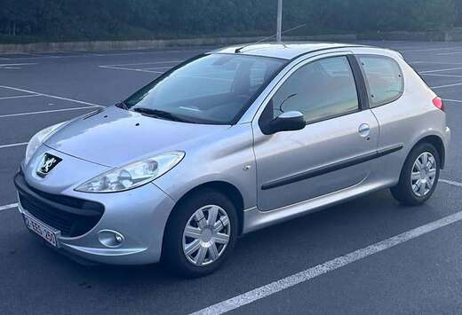Peugeot 206  1.1i Trendy